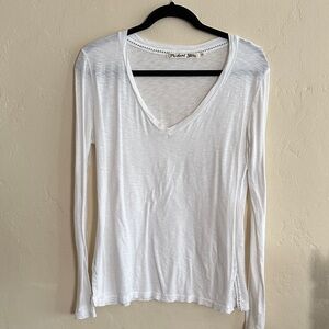 Michael Stars white V-Neck Long Sleeve Blouse.  Perfect condition.  Worn 1X.